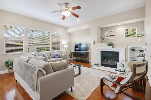 488 Lone Spur DR, Folsom, CA 95630