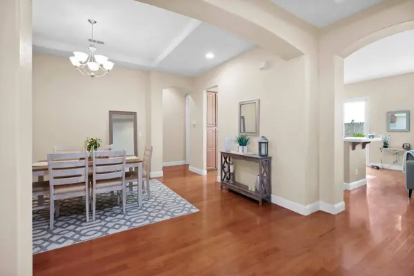 488 Lone Spur DR, Folsom, CA 95630