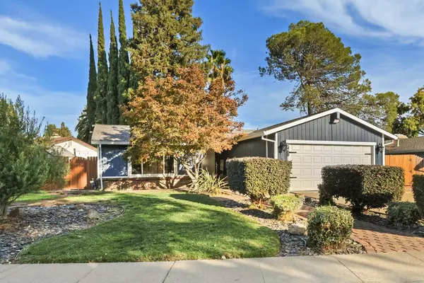 7468 Saint Tropez WAY