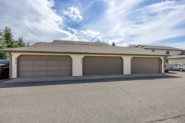 3002 Meadowlark Ln, Butte, MT 59701-3963