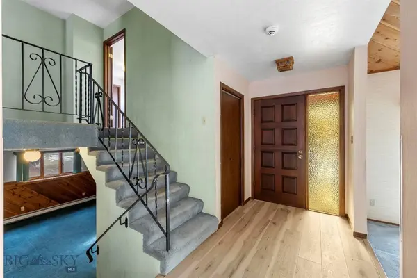 9 Bittersweet DR, Butte, MT 59701