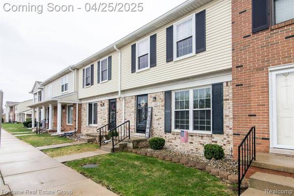 17285 RUDGATE Street, Southgate, MI 48195