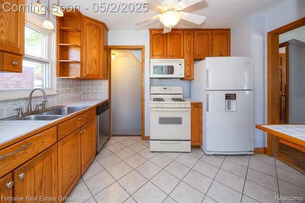 19044 HANNA Street, Melvindale, MI 48122