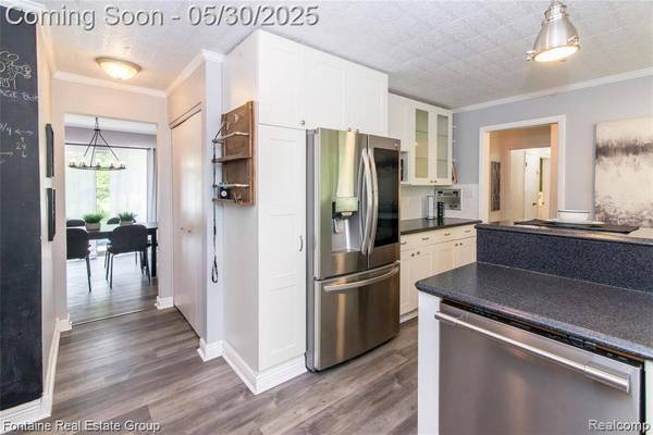 13971 HILLCREST Street, Livonia, MI 48154