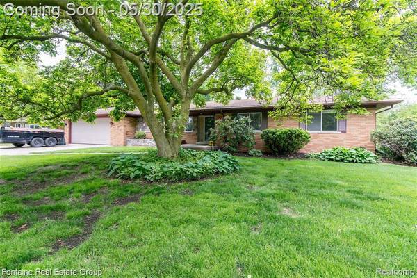 13971 HILLCREST Street, Livonia, MI 48154