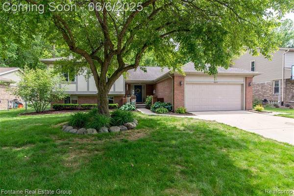 30857 Mayville Street, Livonia, MI 48152