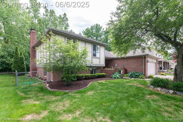 30857 Mayville Street, Livonia, MI 48152