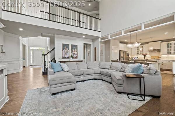 24598 Nepavine Drive, Novi, MI 48374