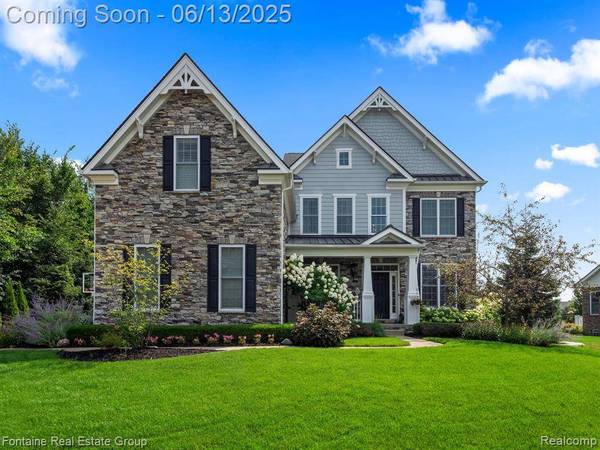 24598 Nepavine Drive, Novi, MI 48374