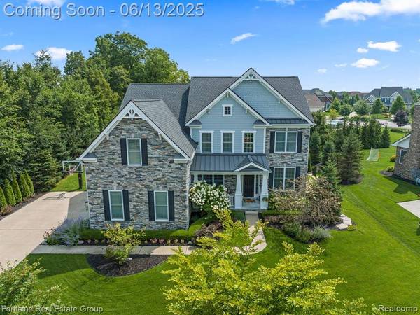 24598 Nepavine Drive, Novi, MI 48374