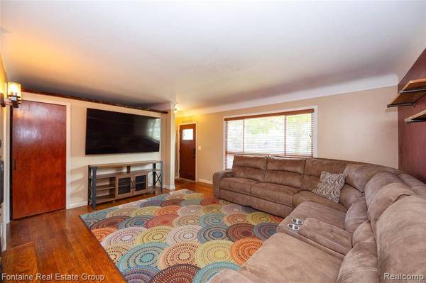 29042 Grandon Street, Livonia, MI 48150