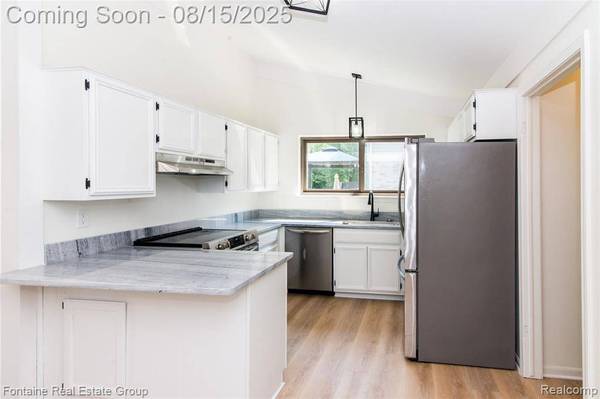 31366 Mayville Street, Livonia, MI 48152