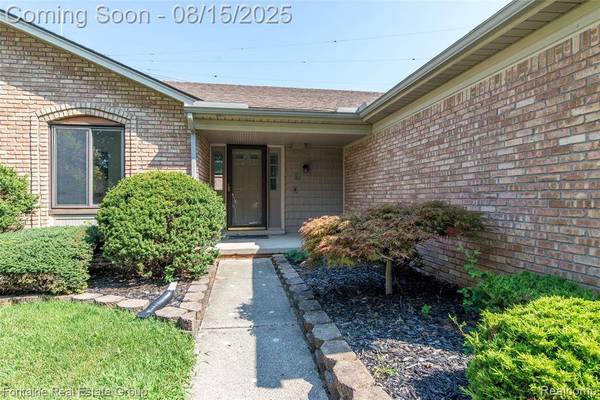31366 Mayville Street, Livonia, MI 48152