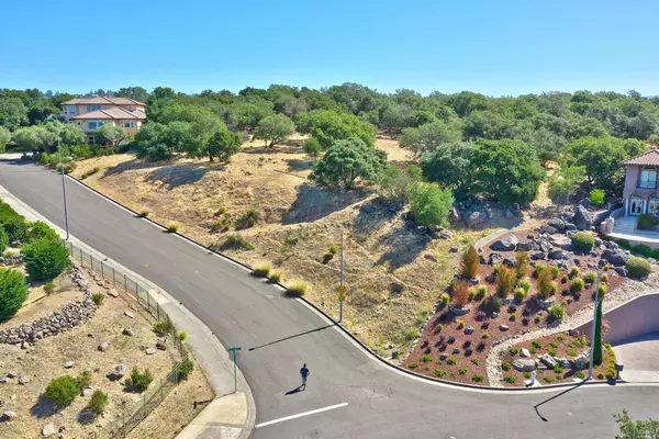 3606 Tillmont WAY, Santa Rosa, CA 95403