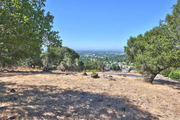 3606 Tillmont WAY, Santa Rosa, CA 95403