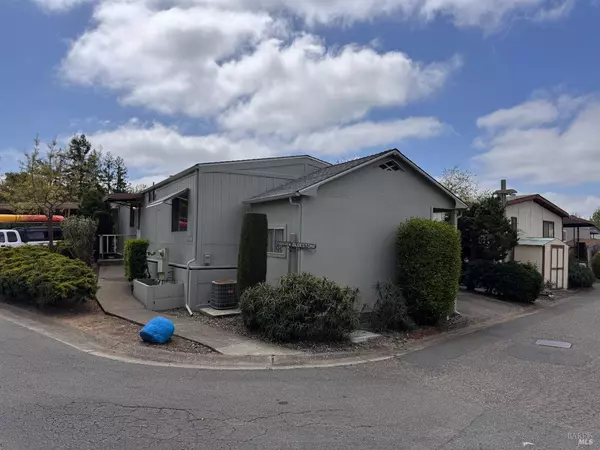 148 Bluestone CT, Santa Rosa, CA 95409