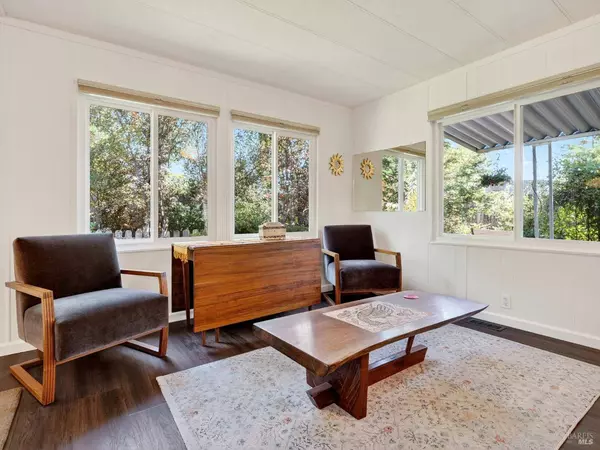 71 Oakcreek CT, Santa Rosa, CA 95409