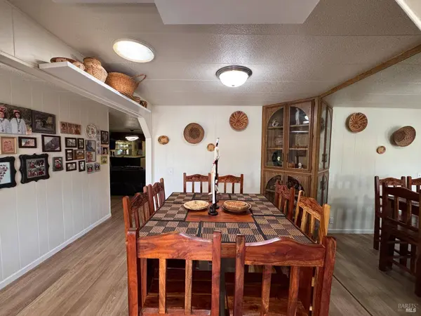12 Sandstone CT 12, Santa Rosa, CA 95409