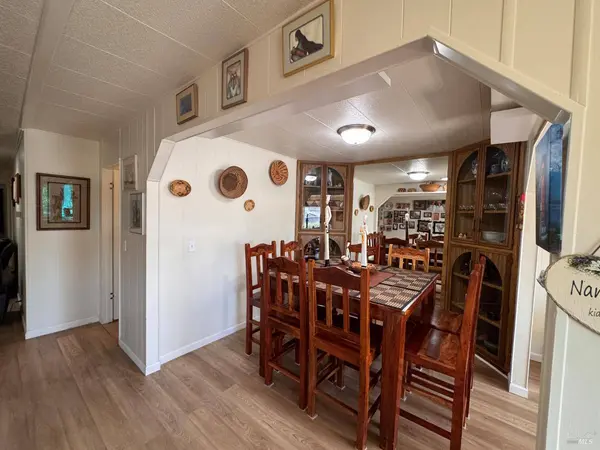 12 Sandstone CT 12, Santa Rosa, CA 95409