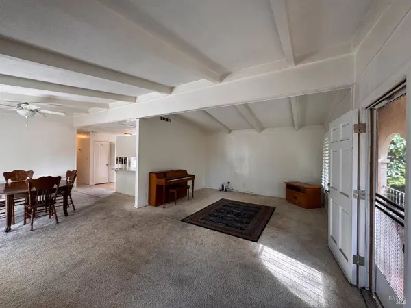 48 Shadyleaf CT, Santa Rosa, CA 95409