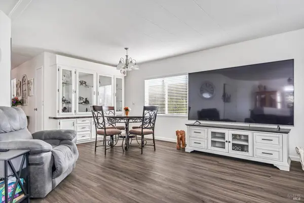 192 Mosshill CT, Santa Rosa, CA 95409