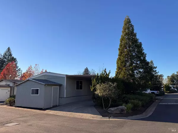137 Bluestone CT, Santa Rosa, CA 95409
