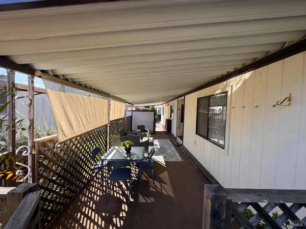 97 Glenoak CT, Santa Rosa, CA 95409