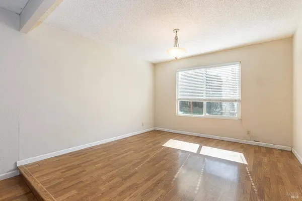 380 Claridge CT, Vacaville, CA 95687