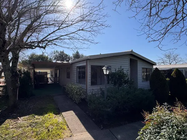 172 Brookview CT, Santa Rosa, CA 95409