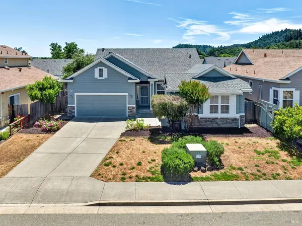 445 Muscat DR, Cloverdale, CA 95425