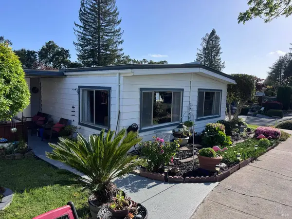 63 Oakcreek CT, Santa Rosa, CA 95409