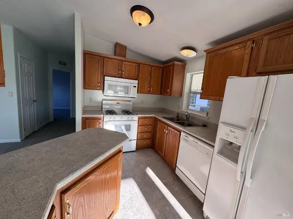 8174 Birch ST, Windsor, CA 95492