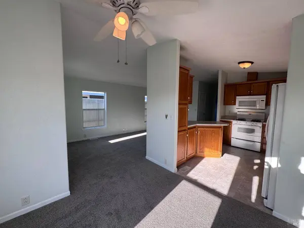8174 Birch ST, Windsor, CA 95492