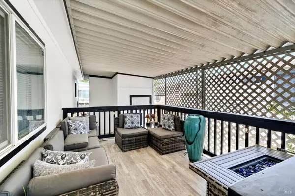 146 Stratford WAY, Santa Rosa, CA 95401
