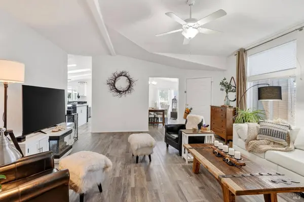 146 Stratford WAY, Santa Rosa, CA 95401