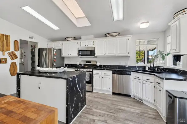 146 Stratford WAY, Santa Rosa, CA 95401