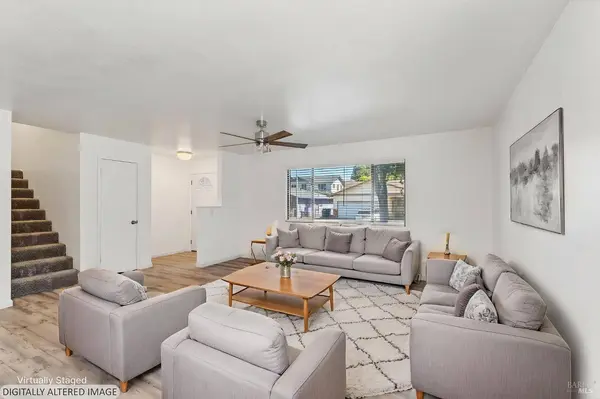 100 Roan CT, Cloverdale, CA 95425