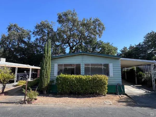 15 Chelsea Cir CT