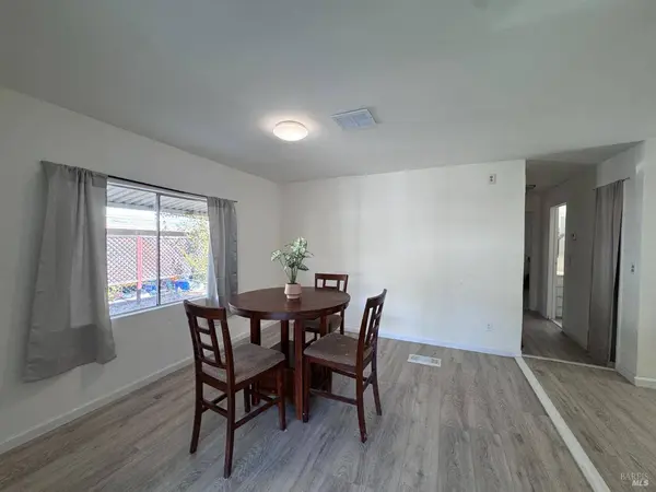 15 Chelsea Cir CT, Cloverdale, CA 95425