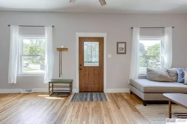 4332 Vinton Street, Omaha, NE 68105