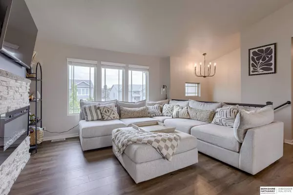 7817 N 147 Avenue, Bennington, NE 68007