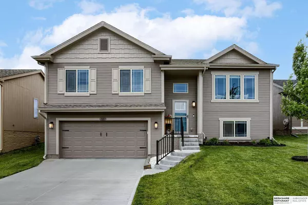 7817 N 147 Avenue, Bennington, NE 68007