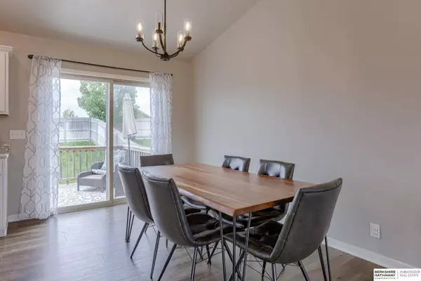 7817 N 147 Avenue, Bennington, NE 68007