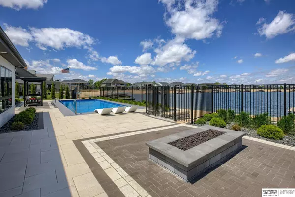 29208 Martin Circle, Valley, NE 68064