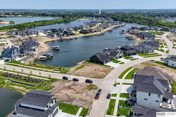 28586 Jessie Circle, Valley, NE 68064