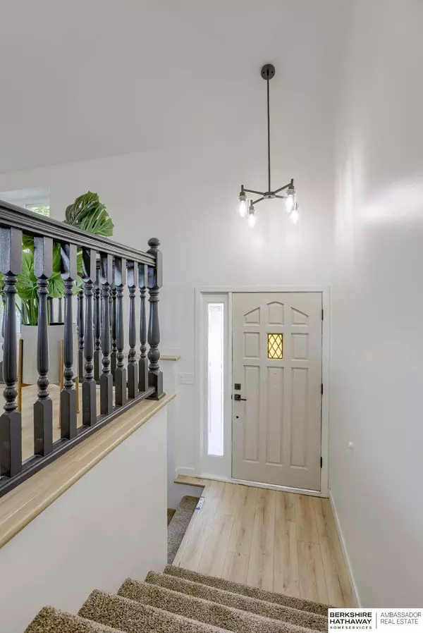 15443 Cuming Circle, Omaha, NE 68154