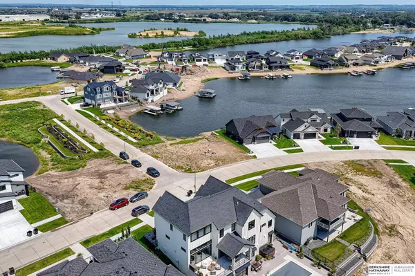 28586 Jessie Circle, Valley, NE 68064