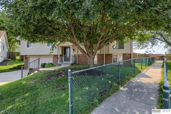 15443 Cuming Circle, Omaha, NE 68154
