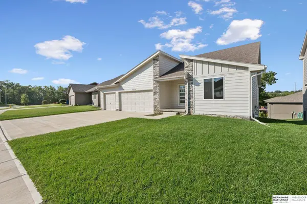 8954 S 21st Street, Bellevue, NE 68147