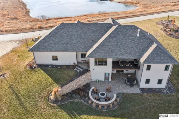 21746 Bayshore Drive, Columbus, NE 68601